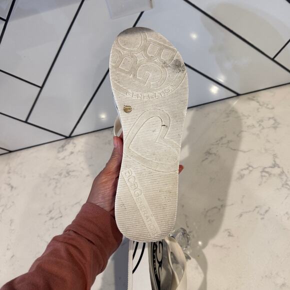 Y2K BCBGeneration black white platform flip flops size 10 clear gem flower - Picture 13 of 14